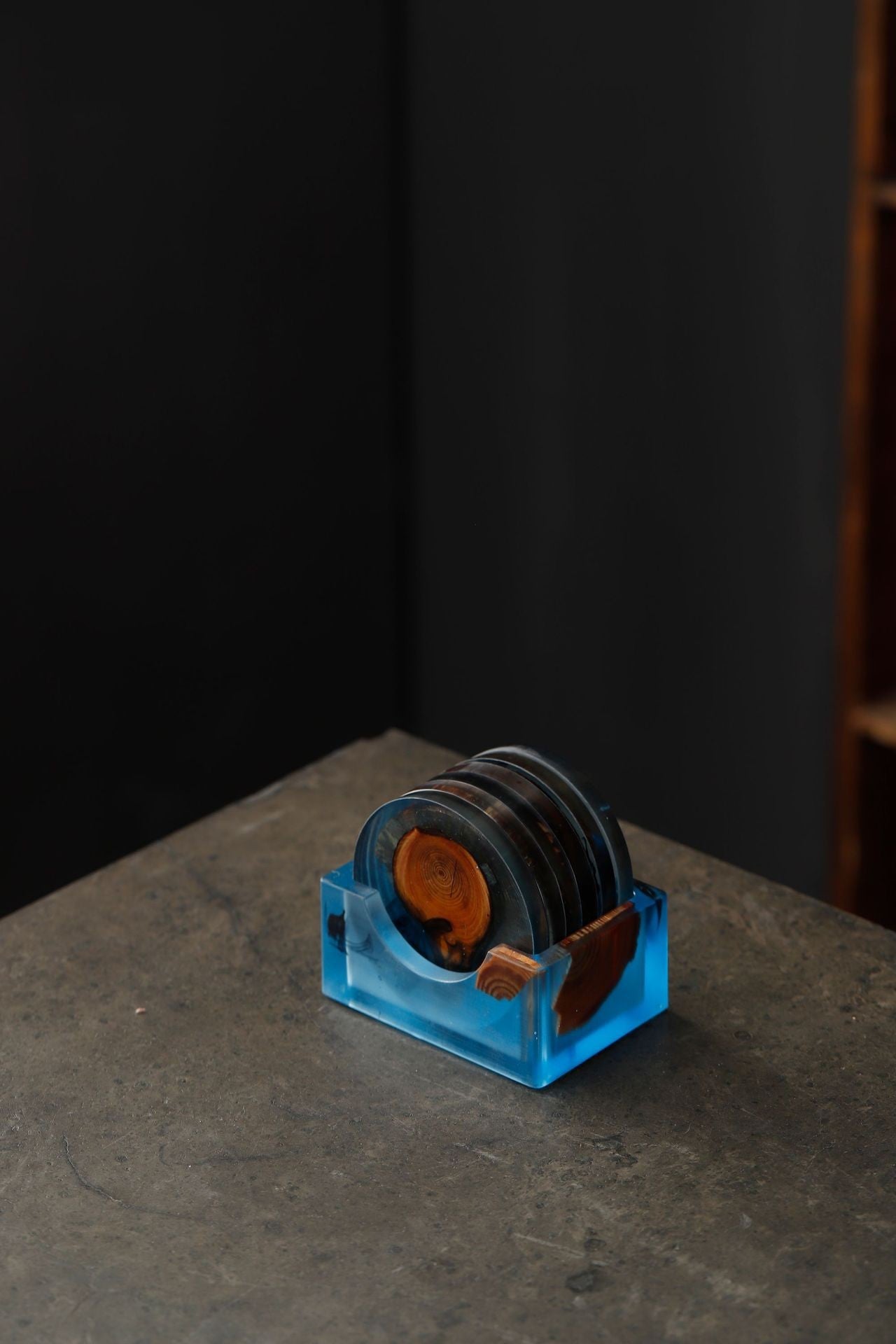 Posavasos de resina estilo japonés con diseño de madera