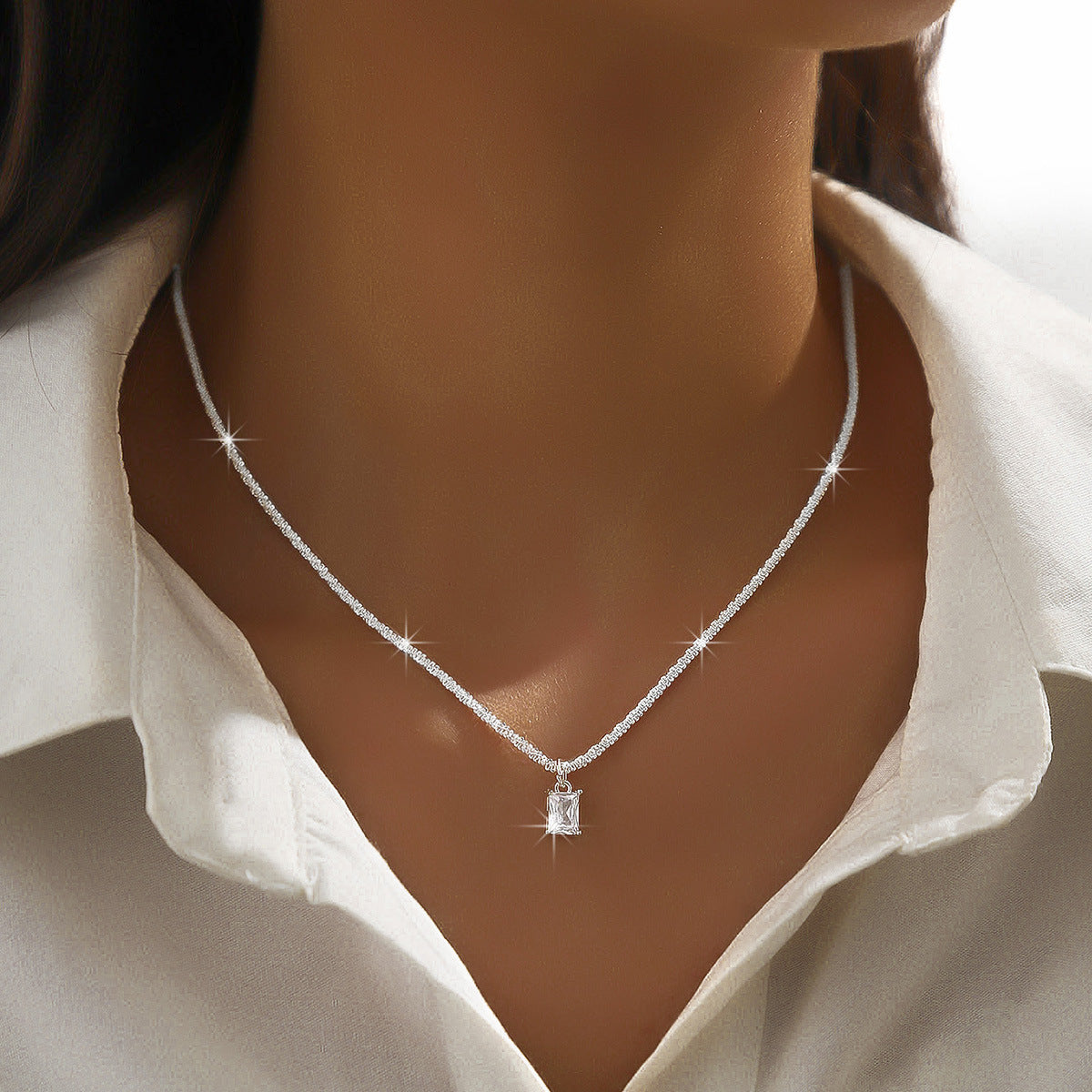 Minimalist Green Diamond U-Shape Necklace