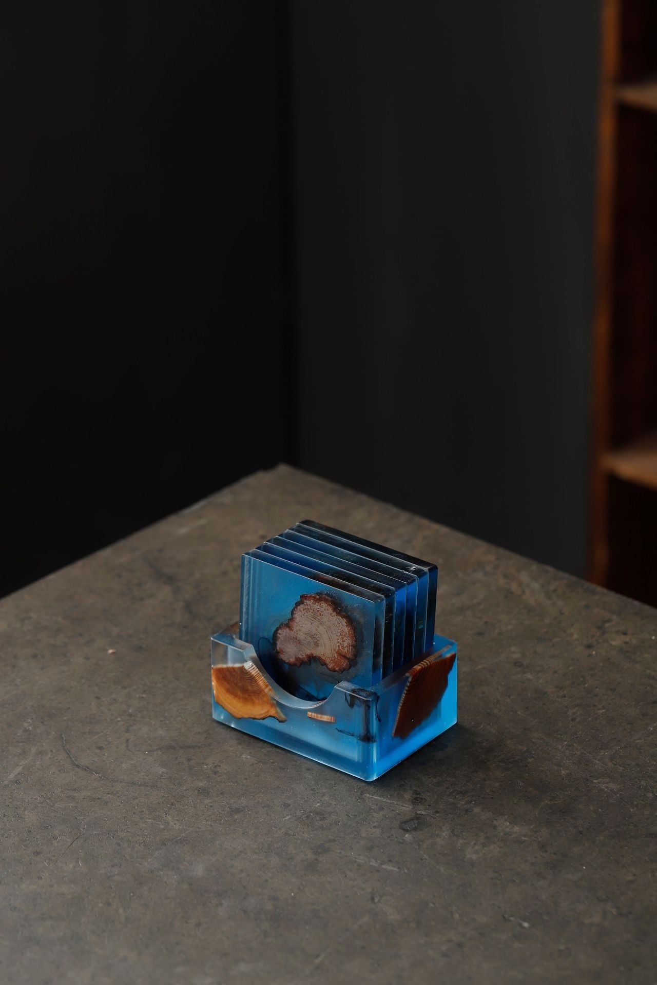 Posavasos de resina estilo japonés con diseño de madera